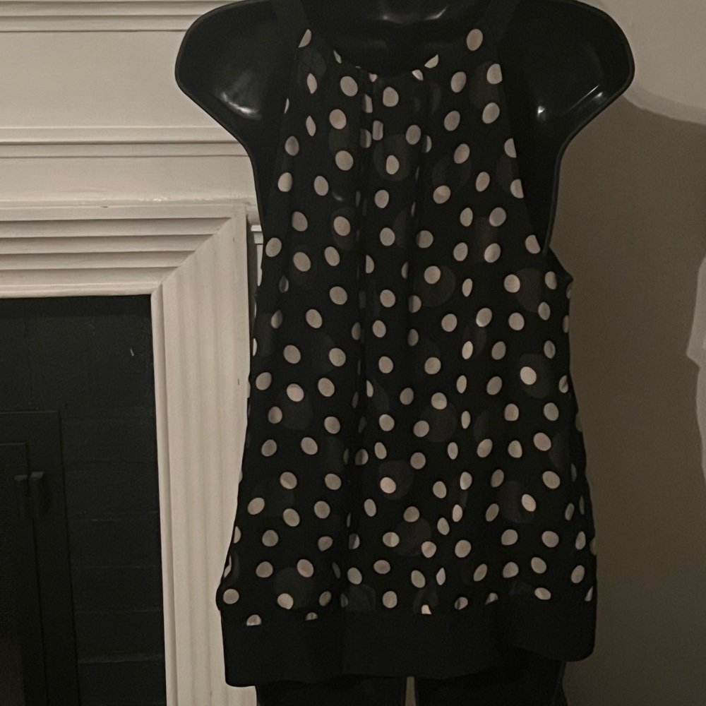 NWOT Ann Taylor size 10 sleeveless shirt